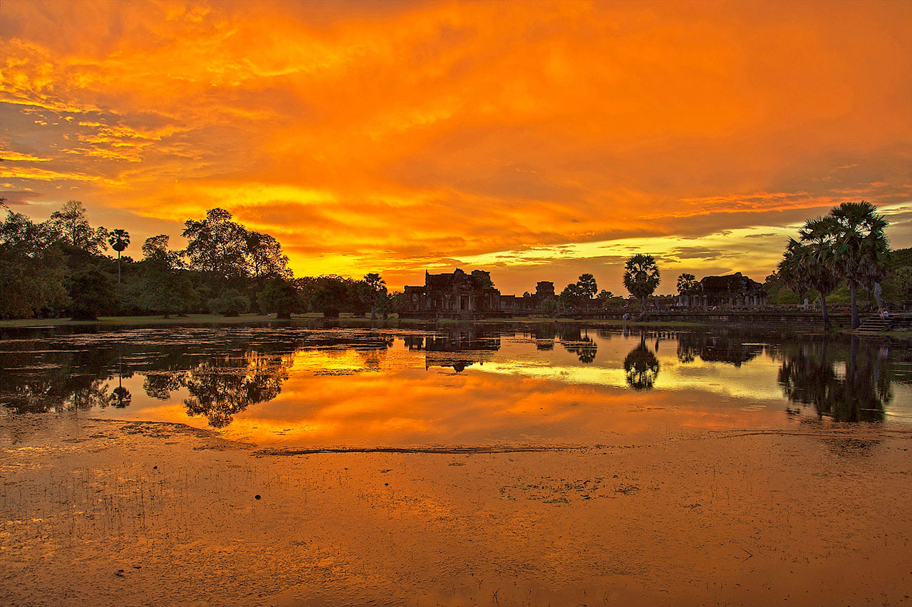 Sunset at Angkor Wat, Cambodia ©2017
